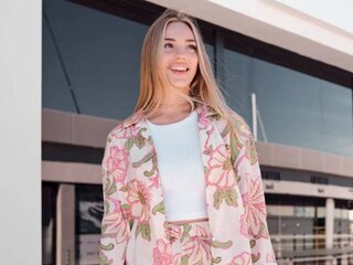 Cam amateur online MadisonPiercy
